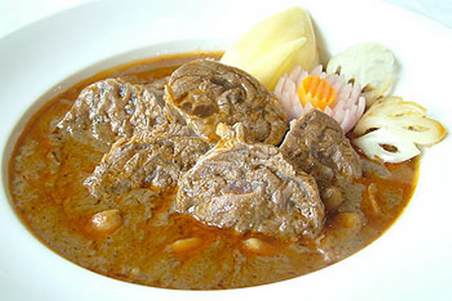 Gaeng mussaman
